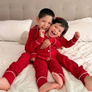 Pijama clásica roja